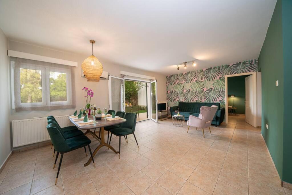 Central & Elegant Suite With Private Garden Argostoli  Exterior photo